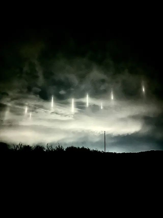 Penampakan 9 Cahaya di Langit Jepang