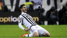 Striker Juventus, Alvaro Morata, merayakan gol yang dicetaknya ke gawang Inter Milan pada laga Serie A di Stadion Juventus, Italia, Minggu (28/2/2016). Juventus berhasil menaklukan Inter 2-0. (Reuters/Giorgio Perottino)