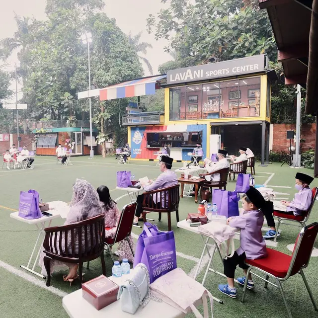 8 Momen Pengajian 4 Bulanan Kehamilan Aliya Rajasa, Berkonsep Ungu