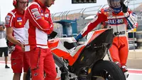 Pebalap Ducati, Andrea Dovizioso, menatap percaya diri balapan MotoGP Jepang yang akan berlangsung di Sirkuit Motegi, Minggu (15/10/2017). (dok. MotoGP)