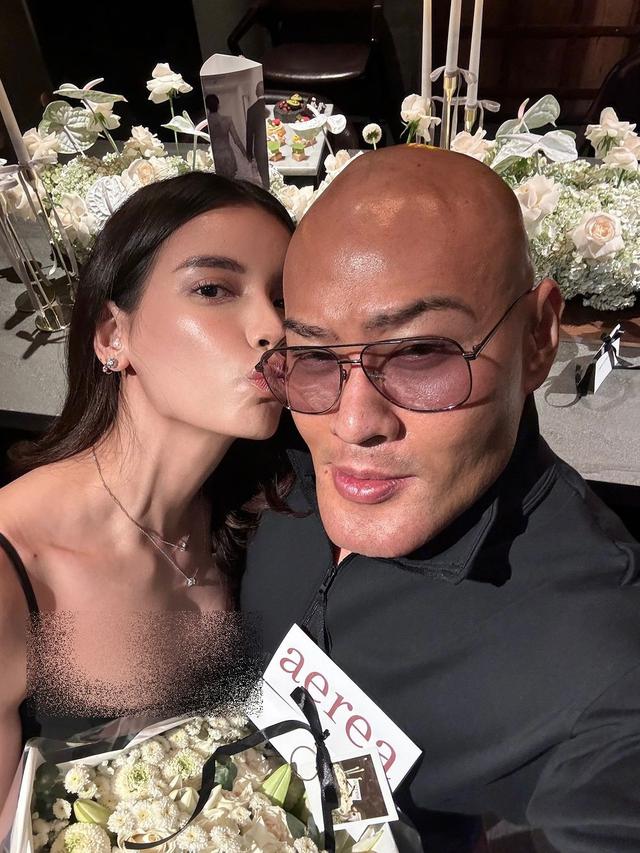 6 Potret Sabrina Chairunnisa dan Deddy Corbuzier Rayakan Dua Tahun Pernikahan