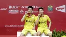 Ganda putra Indonesia, Kevin Sanjaya/Marcus Gideon, saat melawan wakil China, Li Junhui/Liu Yuchen pada laga Indonesia Masters 2018 di Istora Senayan, Minggu (28/1/2018). Kevin /Marcus menang 11-21, 21-10, dan 21-16. (Bola.com/M Iqbal Ichsan)