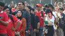 Mereka datang untuk menyaksikan langsung permainan timnas Indonesia melawan Irak. (Liputan6.com/Herman Zakharia)