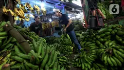 Selama bulan Ramadan permintaan pisang mengalami peningkatan. (Liputan6.com/Angga Yuniar)