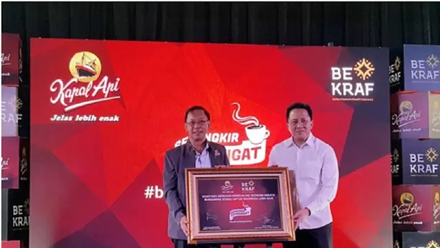 Kapal api buat gerakan secangkir semangat