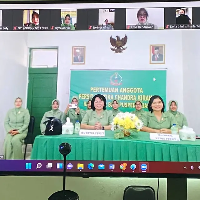 Jadi Istri Perwira TNI, Ini 6 Potret Joy Tobing Pakai Baju Persit