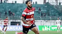 Hasil Madura United vs Persik Kediri: Laskar Sape Kerrab Akhiri Puasa Kemenangan