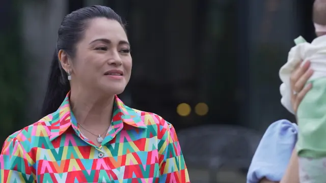 Di Antara Dua Cinta