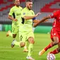 Bek Atletico Madrid, Stefan Savic dan penyerang Bayern Munchen, Eric Maxim Choupo-Moting berebut bola pada matchday pertama Grup A Liga Champions di Allianz Arena, Kamis (22/10/2020) dini hari WIB. Bayern Munchen berhasil mencukur Atletico Madrid dengan skor 4-0. (AP Photo/Matthias Schrader,Pool)