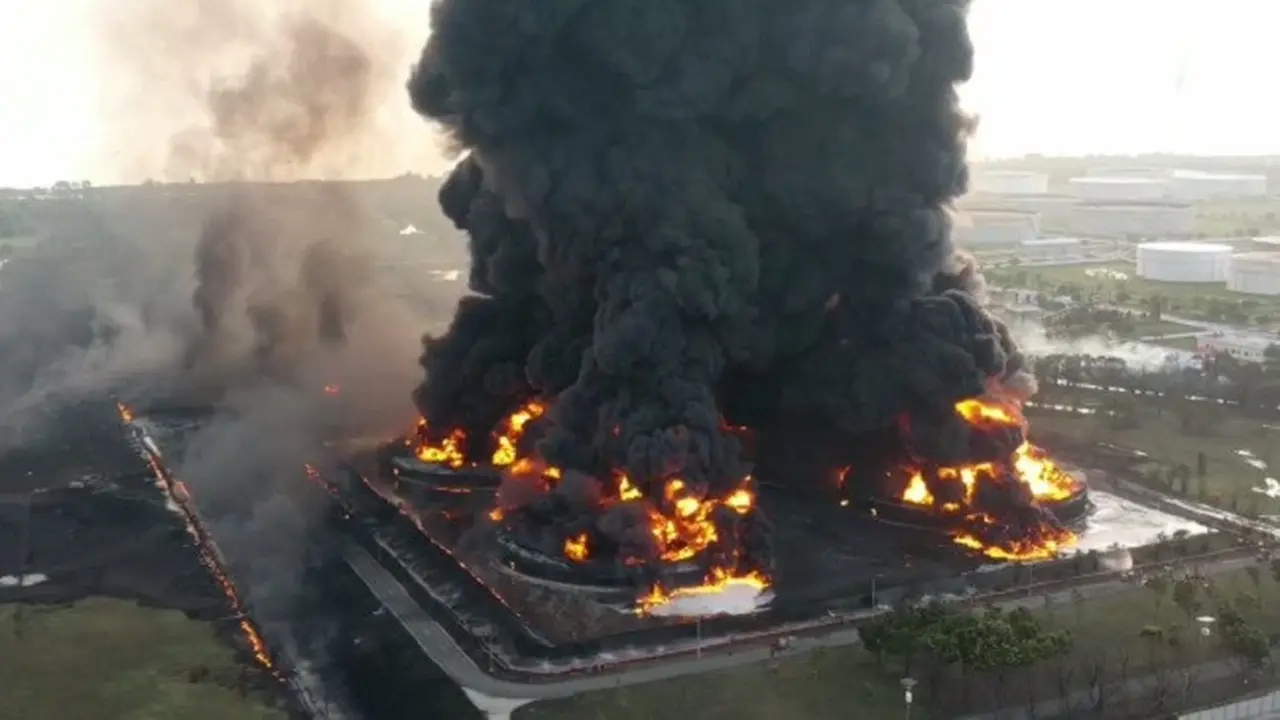 Kilang Balongan Terbakar