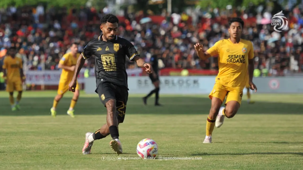 Semen Padang vs Malut United