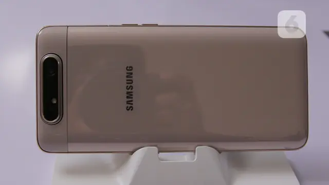 Samsung Galaxy A80. Dok: Liputan6.com/ Devira Prastiwi