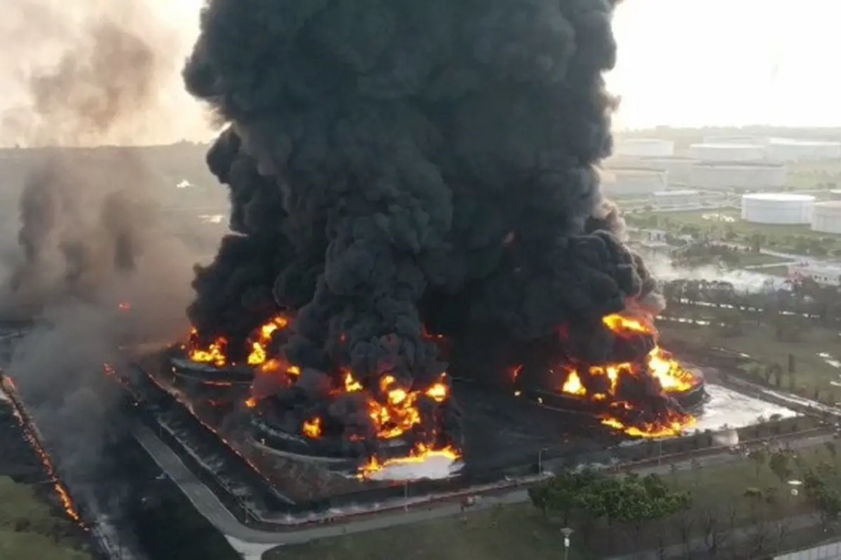 Kilang Balongan Terbakar
