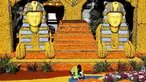 Bangunan replika berbentuk Firaun raksasa yang dibuat dengan lemon dan jeruk dipamerkan di festival lemon, Menton , Prancis (10/2). 140 ton jeruk dan lemon dihabiskan untuk memeriahkan festival ini. (REUTERS/Eric Gaillard)