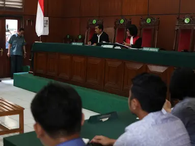 Suasana sidang praperadilan perdana Saipul Jamil (SJ) di Pengadilan Negeri Jakarta Utara, Kamis (10/3/2016). Saipul mengajukan Praperadilan terhadap status tersangkanya dalam kasus pencabulan terhadap remaja berinisial DS. (Liputan6.com/Herman Zakharia)