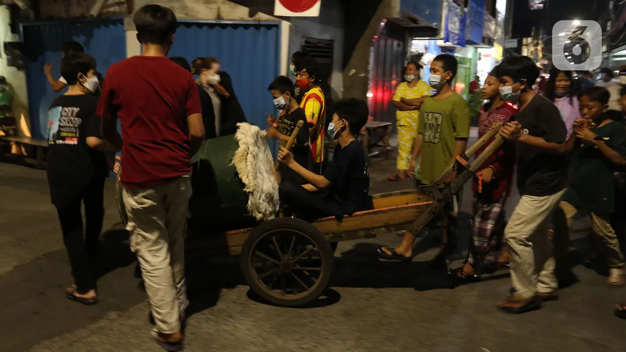 Malam Takbiran Warga Sawah Besar Jakarta