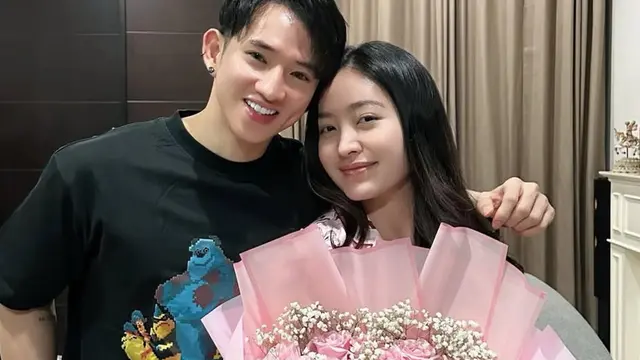 Natasha Wilona saat Mendapatkan Kejutan Ulang Tahun ke-27 dari sahabat. [@bellyiverzon]