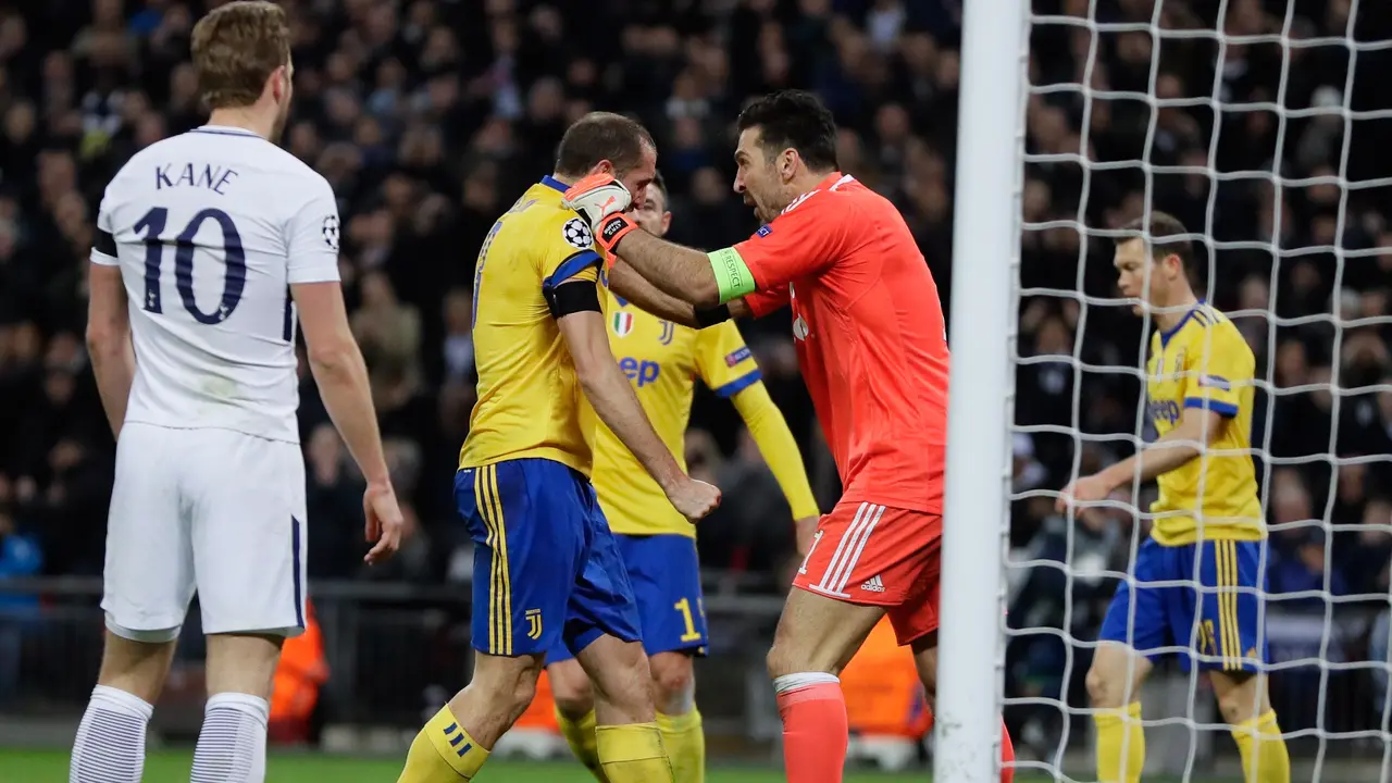 Gol Higuain dan Dybala Singkirkan Tottenham Hotspur di Liga Champions