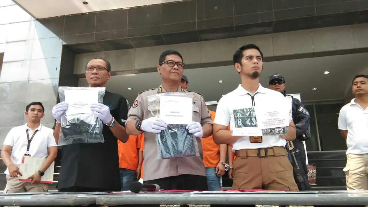 Satuan Subdit Jatanras Polda Metro Jaya menangkap penembak pria di Penjaringan, Jakarta Utara. (Liputan6.com/Moch Harun Syah)