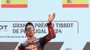 Selebrasi pembalap KTM, Pedro Acosta di atas podium setelah menempati peringkat ketiga pada balapan utama MotoGP Portugal 2024 Sirkuit Internasional Algarve, Portimao, Portugal, Minggu (24/3/2024) malam WIB. Pedro Acosta juga tercatat sebagai pembalap termuda ketiga yang mampu naik podium di kelas utama MotoGP sepanjang sejarah. (AFP/Patricia De Melo Moreira)