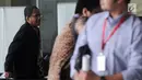 Sekretaris Menteri (Sesmen) BUMN, Imam Apriyanto Putro memenuhi panggilan penyidik KPK di Jakarta, Kamis (1/11). Imam diperiksa sebagai saksi dalam kasus dugaan korupsi komisi kegiatan fiktif agen PT Asuransi Jasindo. (Merdeka.com/Dwi Narwoko)