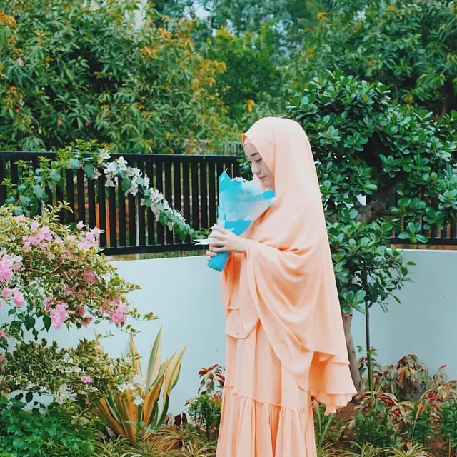 6 Potret Lawas Larissa Chou di Awal Mualaf, Putuskan Berhijab Usia 19 Tahun