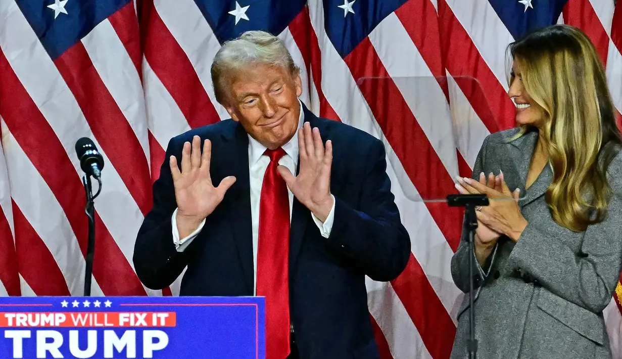 <p>Usai mendapat 277 suara elektoral, Donald Trump diprediksi memenangi Pilpres AS dan menjadi Presiden ke-47 Amerika Serikat. (Jim WATSON/AFP)</p>