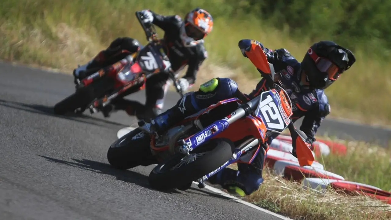 Supermoto