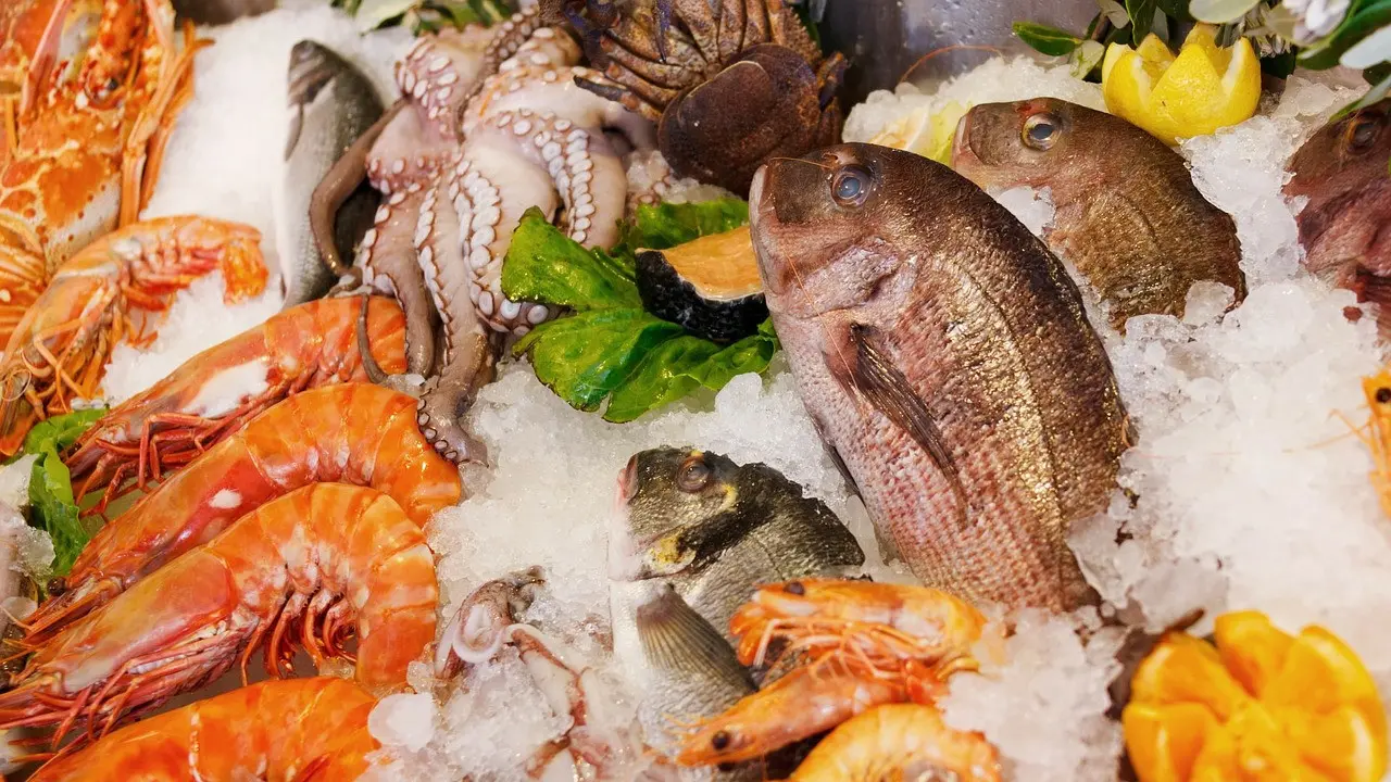 Bau amis pada seafood