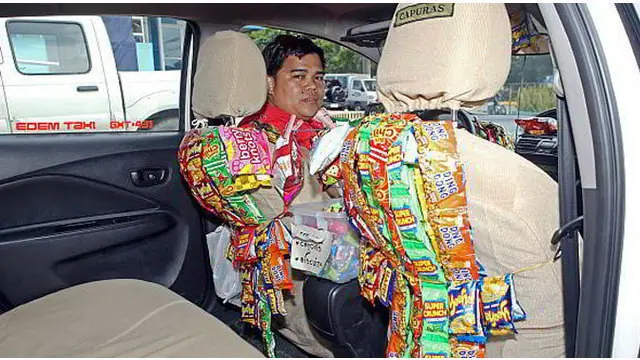 Sopir Taksi Ini Paling Terkenal di Jagat Maya