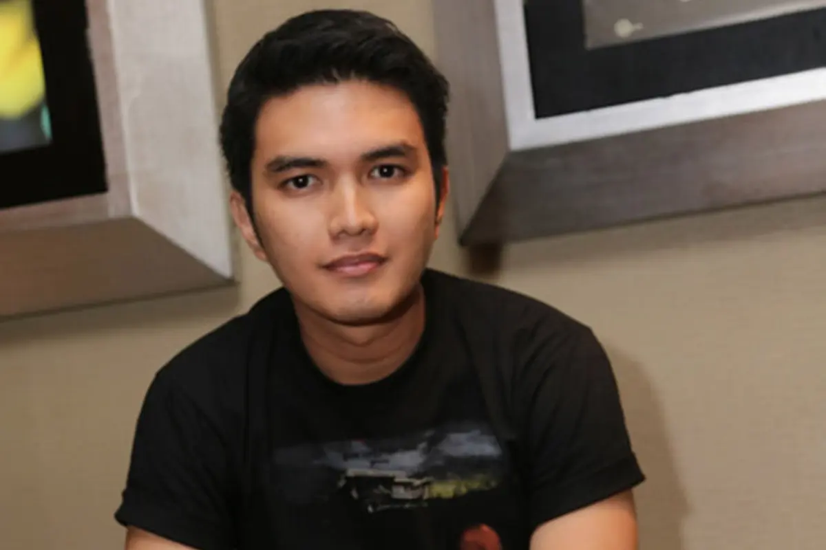 Kini Tampil Religius, Ini 6 Potret Transformasi Aldi Taher Sejak Awal Karier