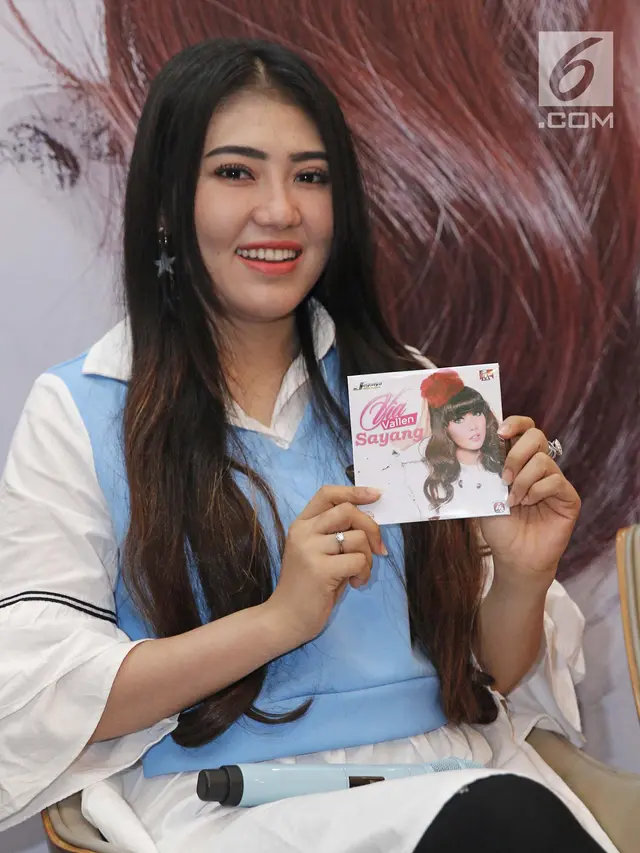 Berisikan 10 Lagu, Via Vallen Luncurkan Album Perdana