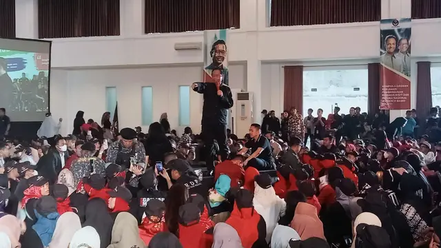 Cawapres nomor urut 3, Mahfud MD menyampaikan pesan-pesan dalam acara rapat akbar Laju Indonesia (Liputan6.com/Bam Sinulingga)