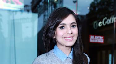 Setahun Lebih Pacaran Nycta Gina Pede Gandeng Pacar News Entertainment Fimela Com