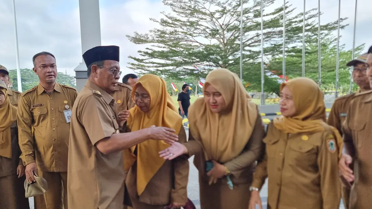Apel Pagi Bersama Paman Birin, Pegawai Pemprov Kalsel Diselimuti Rasa Haru dan Sukacita