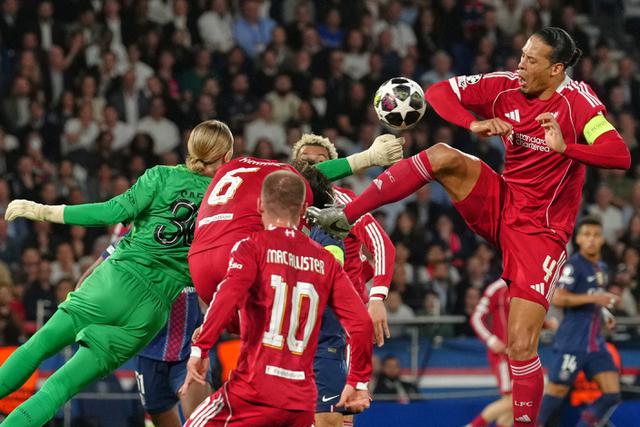 Van Dijk Angkat Bicara Soal Aksi Protes Suporter