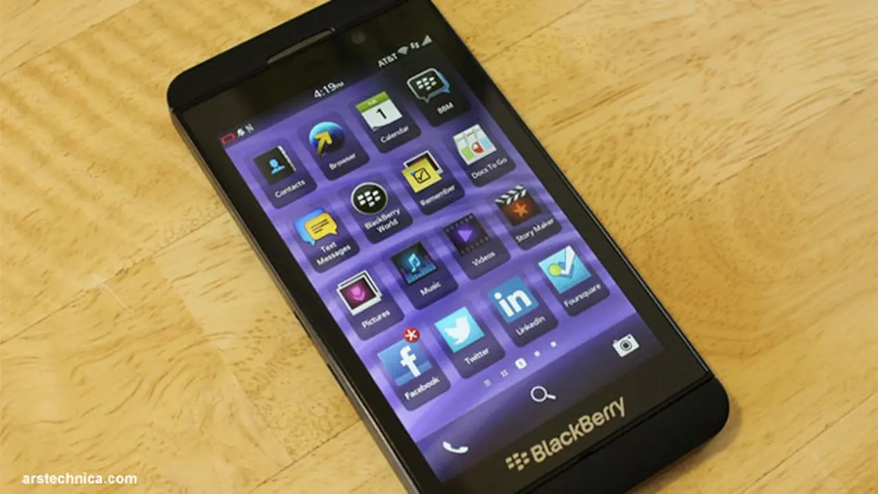 blackberry-z10-130412c.jpg