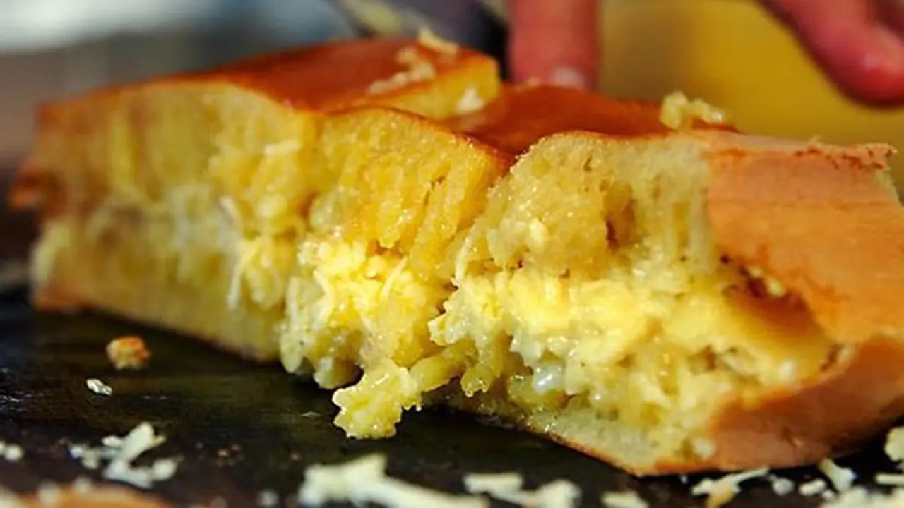 Martabak manis mengembang empuk/copyright Food Recipe