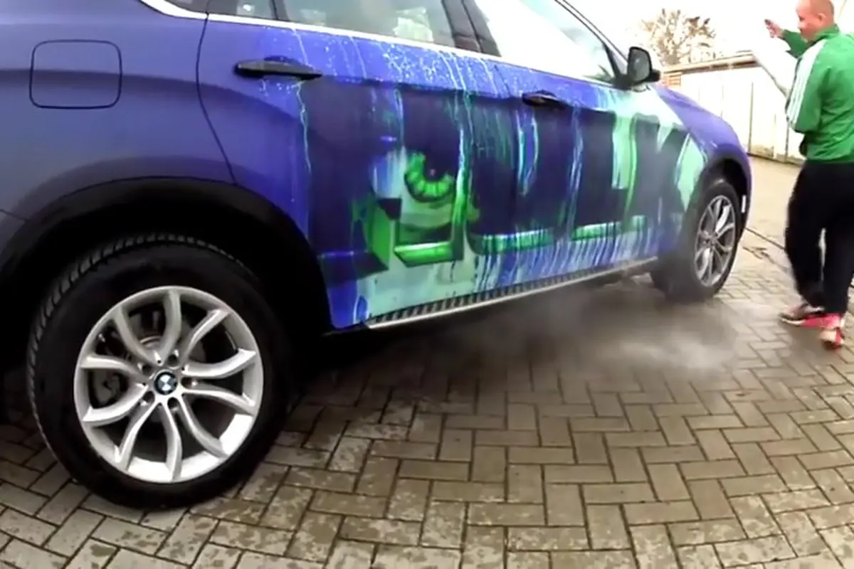 Ajaib, Siraman Air Panas Singkapkan Keberadaan Hulk 