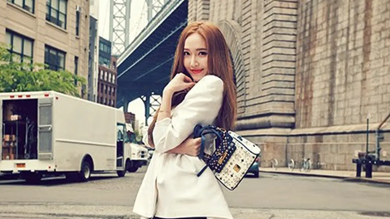 Krystal f(x) Tak Masalah Jika Kisah Cintanya Jadi Sorotan Publik