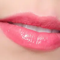 Kini miliki bibir pink alami tidak susah, dalam waktu kurang dari 24 jam kamu akan mendapatkannya.