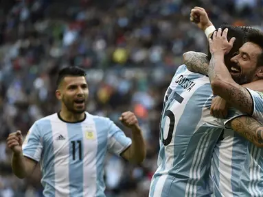 Argentina meraih kemenangan telak 3-0 melawan Bolivia pada pertandingan terakhir Grup D yang berlangsung di CenturyLink Field, Seattle, Rabu (15/6/2016). (AFP/Omar Torres)