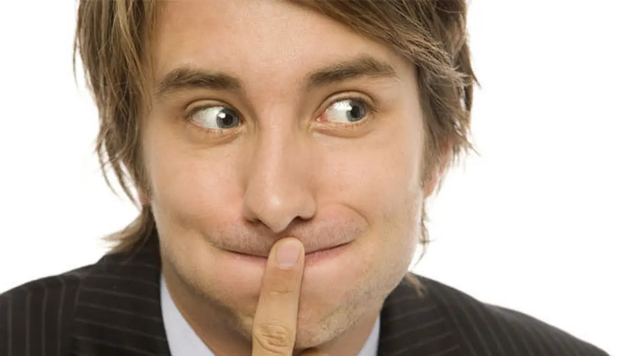 (c) shutterstock
