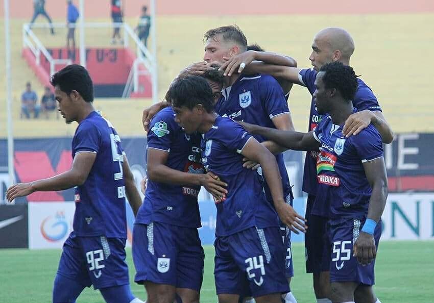 Pelatih Persija Jakarta, Stefano Cugurra Teco, menyebut PSIS Semarang adalah klub dengan tradisi panjang di sepak bola Indonesia dan tak boleh dipandang sebelah mata. (Instagram/@psisofficial)