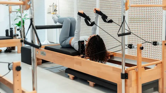 Pilih Pilates daripada Weightlifting untuk Tambah Massa Otot, Apa Bisa?