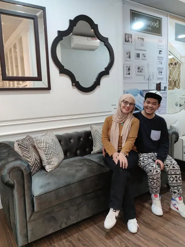 Indra Bekti dan Aldila Jelita