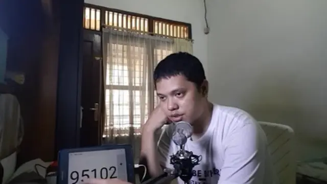 Youtuber sebut 'anjay' 100 ribu kali