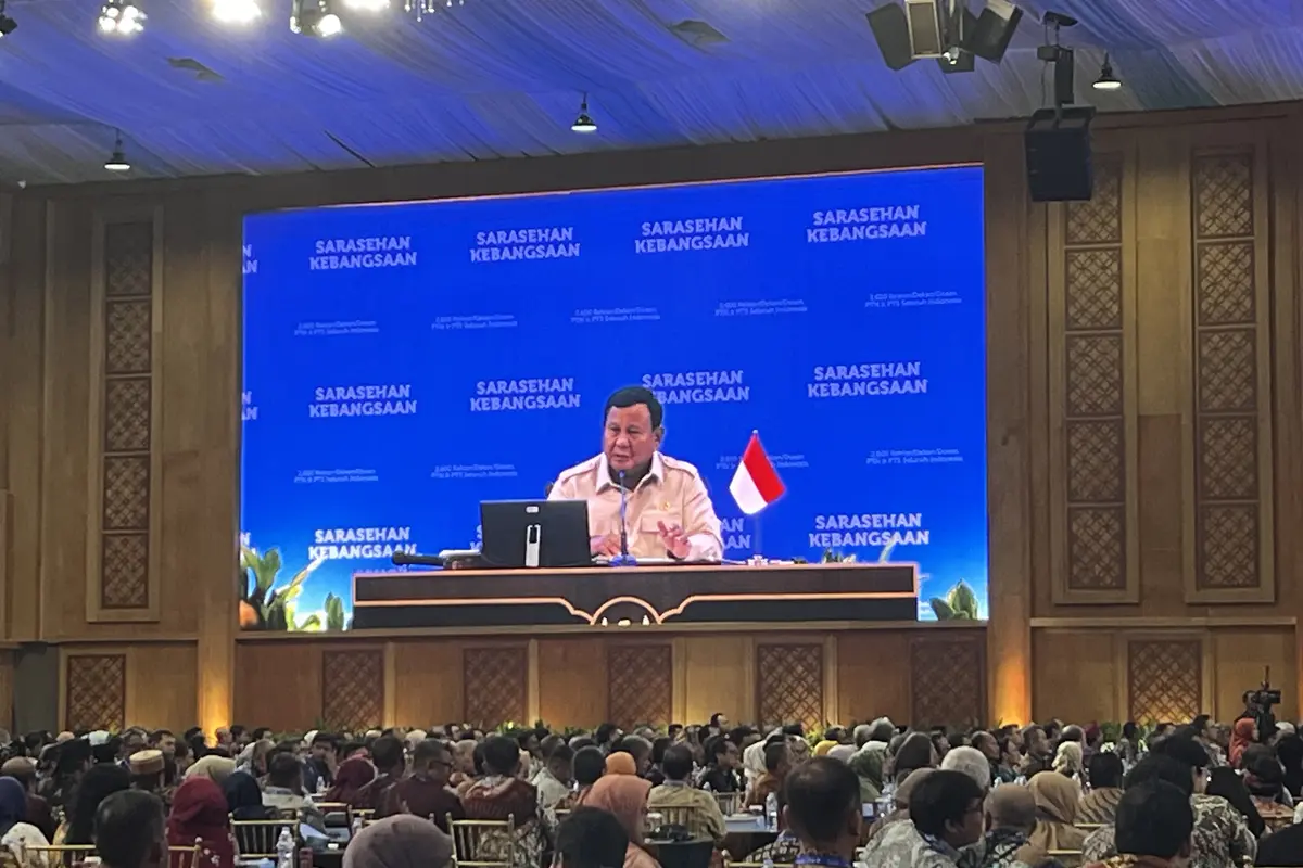 Presiden Prabowo Subianto saat menghadiri Sarasehan Kebangsaan 2.600 Rektor/Dekan/Dosen PTN & PTS Seluruh Indonesia bertema “Strategi Kemandirian Ekonomi dan Kesejahteraan Indonesia” di Jakarta Convention Center, Jakarta Pusat, Minggu (28/6/2026).