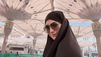 Citra Kirana Ungkap Pelajaran yang Ia Raih di Raudhah Saat Umrah pada Bulan Ramadan