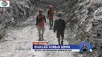 Tim SAR masih terus melakukan evakuasi di Kelurahan Petobo, Palu, untuk mencari kemungkinan korban selamat. Empat alat berat digunakan untuk menggali runtuhan bangunan.